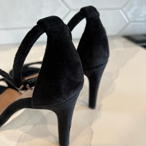 Call it Spring sz 7.5 Velvet Heels. - Picture 8 of 9
